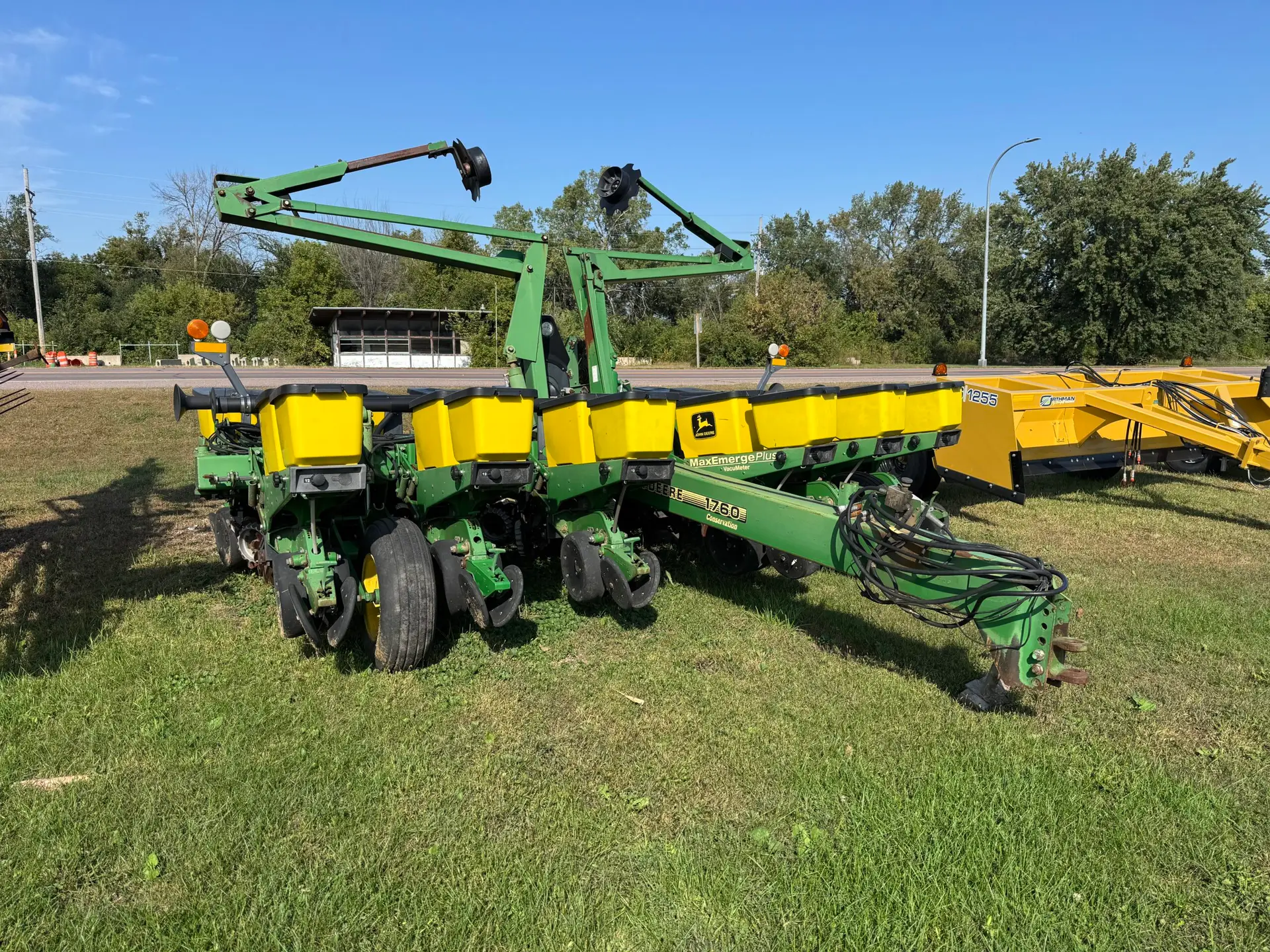 1997 John Deere 1760 Planter