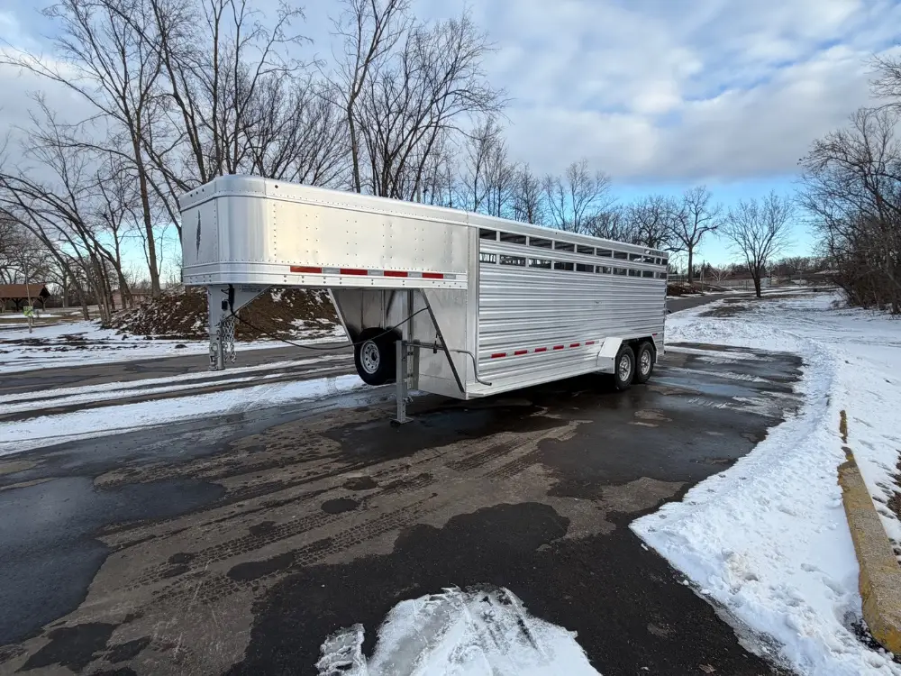2026 Featherlite 8117 Stock Trailer 6'7" x 20" - Natural Color