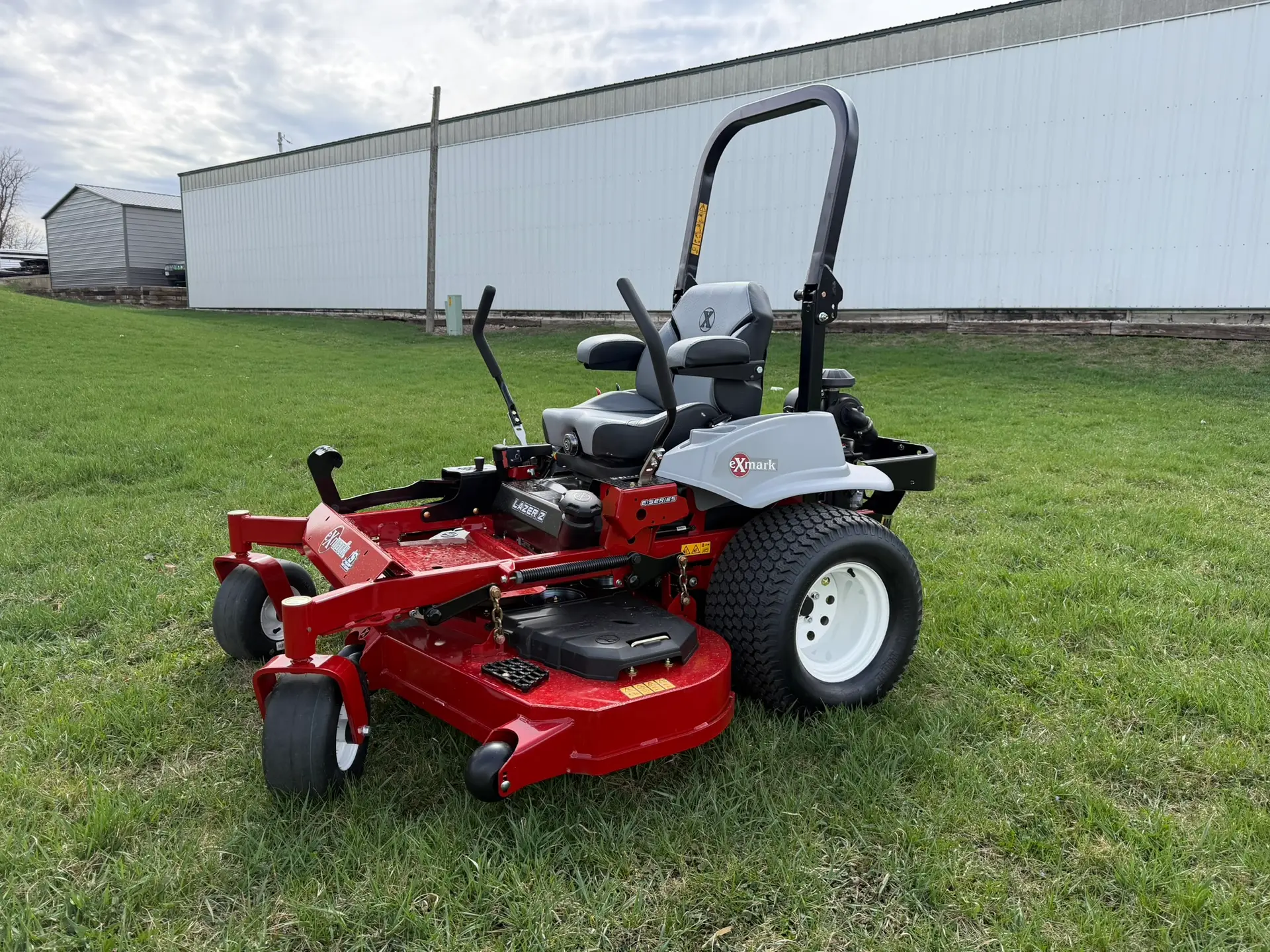 2026 Exmark Lazer Z E-Series 60" Mower