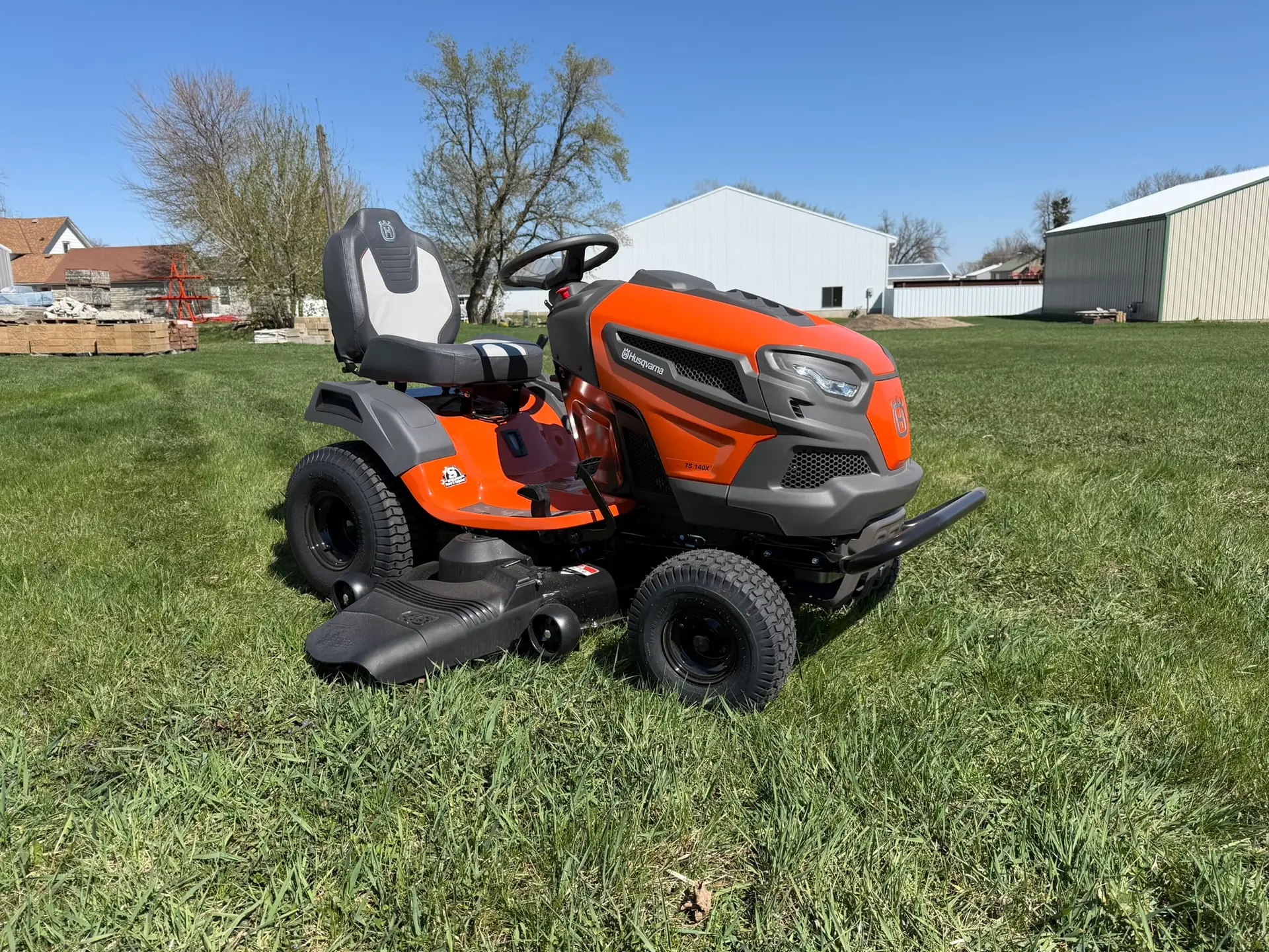 2026 Husqvarna TS 140X Mower 42"