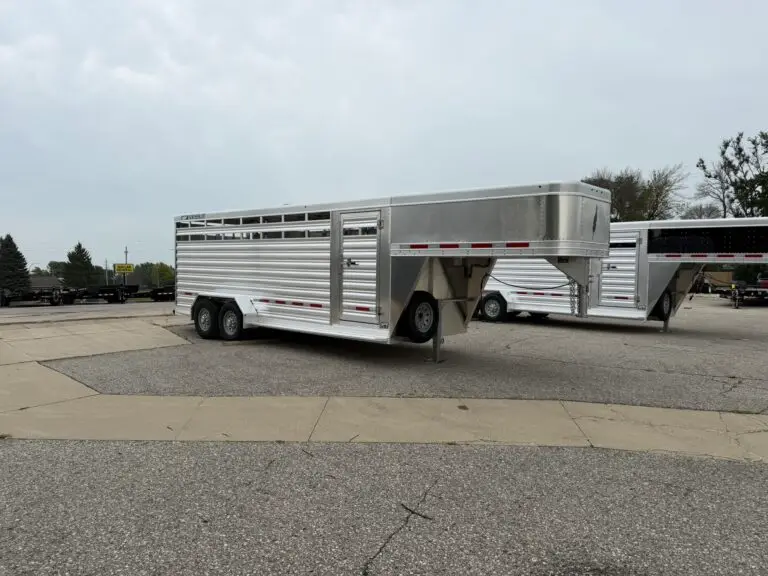 2026 Featherlite 8117-6720 20′ Stock Trailer