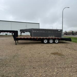 2004 Titan 27' Deckover Triple Axle Gooseneck Trailer