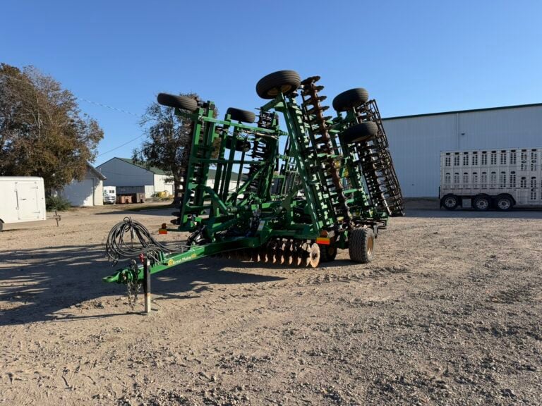 2021 Great Plains HT1100 30′ Terra-Max Vertical Tillage Tool